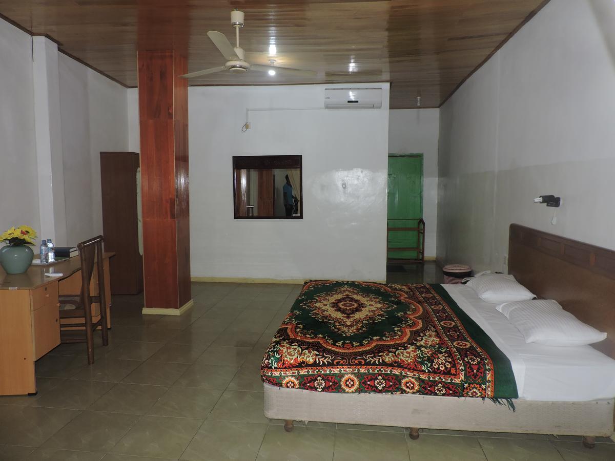 Green Park Beach Hotel Trincomalee Exterior photo